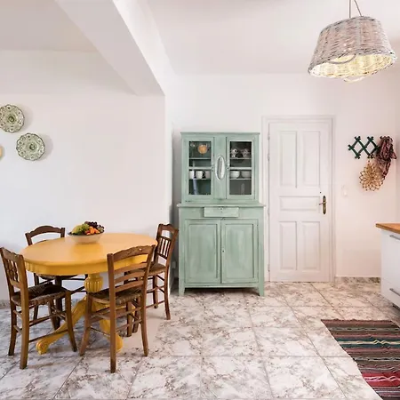 Menta Ii In With Free Parking Paros Ferienhaus Naoussa