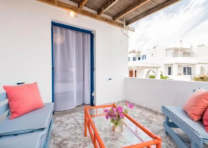 Menta Ii In With Free Parking Paros * Naousa (Paros)
